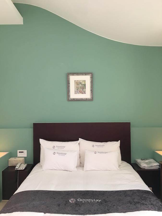 Charmant Hotel มกโพ ภายนอก รูปภาพ