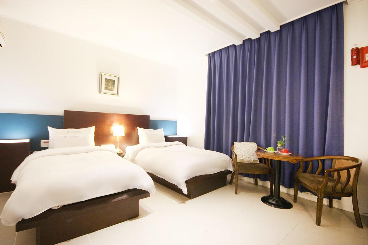 Charmant Hotel มกโพ ภายนอก รูปภาพ